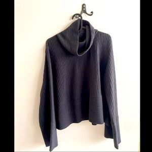 Lululemon cowl neck sweater. Size S/XS. Never worn.
